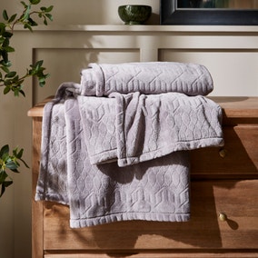 Billie Geometric Fleece Throw